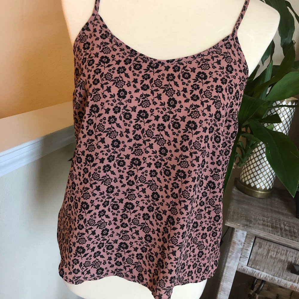 Womens/Juniors tank top size small